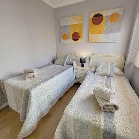 Boliches House 200m Wifi Fuengirola