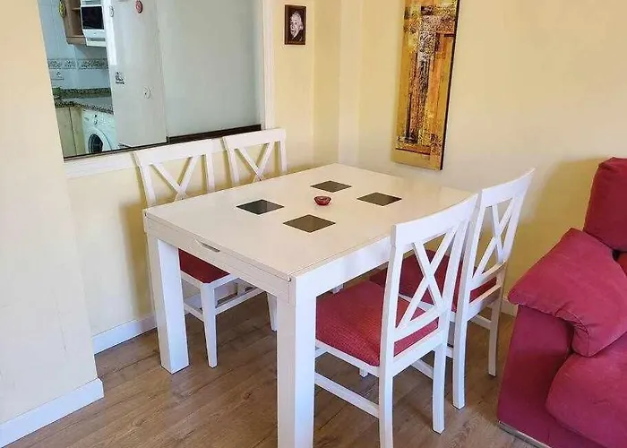 Boliches House! 200m Wifi Фуэнхирола