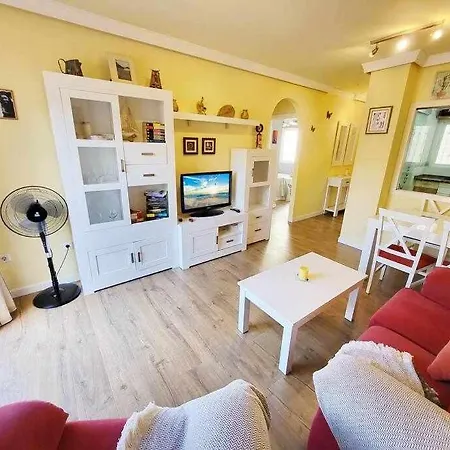 Boliches House! 200m Wifi פואנגירולה